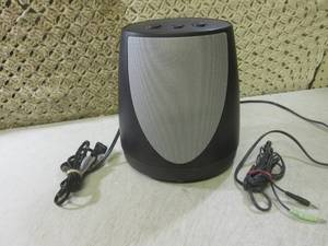 lot 65 image: (D-4) HarmanKardon Powered Speaker...
