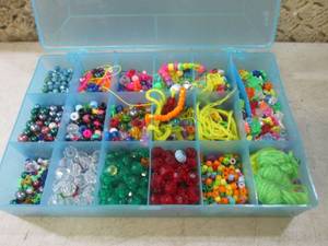 lot 99 image: (CS) Organizer Full of Assorted Cra...