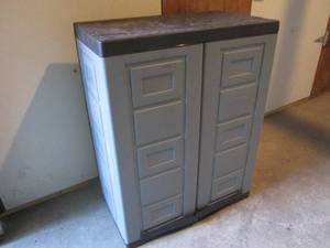 lot 117 image: (UB3) 2-Door Rubbermaid Cabinet wit...