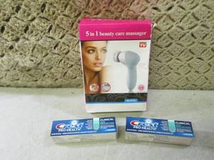 lot 137 image: (BSB) 5-In-1 Personal Massager and ...