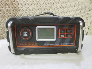 lot 145 image: (CSB) Black & Decker 0-15 Amp Batte...