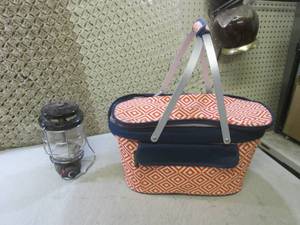 lot 163 image: (EW2) Picnic At Ascot Insulated Pic...