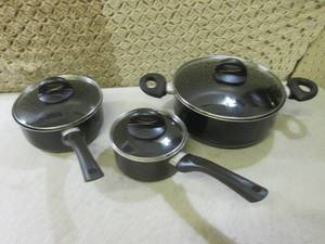 lot 289 image: (RM5) 3 Good Cook Kitchen Pans with...