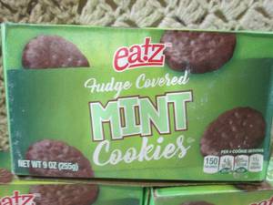 lot 311 image: (B-1) 5 Boxes Fudge Covered Mint Co...