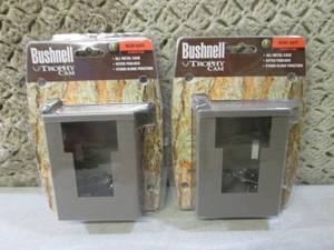 lot 191 image: (CSB) 2 Bushnell Trophy Cam Bear Sa...