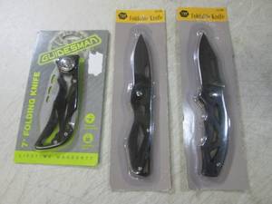 lot 240 image: (BSB) 3 Folding Knives...