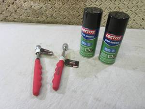 lot 243 image: (EC1) 2 Telescoping Magnetic Pick-U...