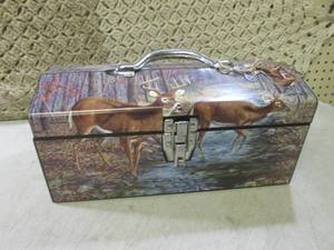 lot 247 image: (RM1) 16 Metal Deer Scene Tool Box...