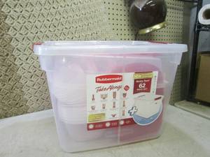 lot 259 image: (F-1) Rubbermaid TakeAlong 62pc Var...