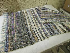 lot 282 image: (F-0) 24 x 44 Throw Rug...