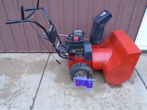 Murry 5 hp 22 snow blower. Rusty but tested & works. As shown.