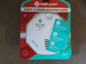 First Alert Smoke and Carbon Monoxi...