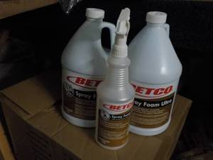 2 Gallon Jugs Betco Spray Foam Ultr...