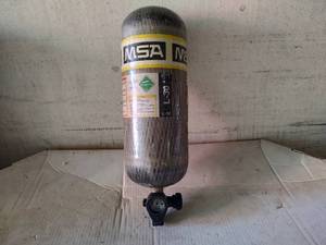 lot 80 image: Air tank