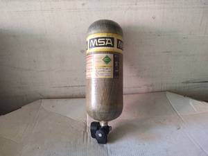 lot 90 image: Air tank