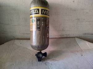 lot 98 image: Air tank