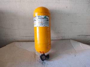 lot 99 image: Air tank