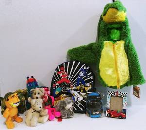 Backpack-Power Rangers, Stuffed Animals, KneeElbow Pads, Pic Frame Halloween Costume