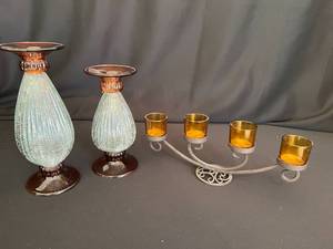 lot 17 image: Decorative Glass Candle Holders