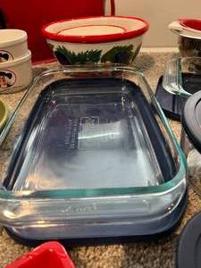 lot 70 image: Lot of Kitchen Cookware