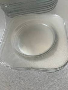lot 101 image: Clear Dish Set