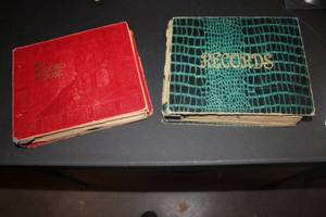 2 Record Houses