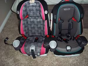 2 Graco Car Seats