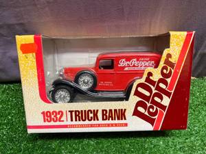 Dr Pepper 1932 Truck Bank
