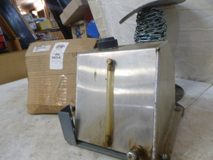 Fuel Tank and Chain