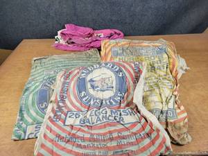 lot 1179 image: (3) Vintage HUBBARD Feed Mill Sacks and More - Mankato, MN