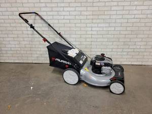 lot 1018 image: New MURRAY 21 140cc Push lawn Mower w Bagger - Briggs & Stratton Gas Engine Model EX550 - NO SHIPPING