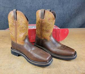 lot 1364 image: New JUSTIN Safety Toe Workboots - Size 9.5D - Model WK4812