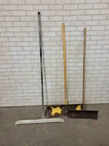 lot 1393 image: Squeegee and (2) Steel Scraper Shovels - NO SHIPPING
