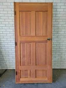 lot 1401 image: Solid Wood 36 Interior Door w Frame and Door Knob - NO SHIPPING