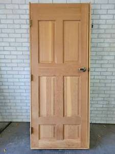 lot 1402 image: Solid Wood 32 Interior Door w Frame and Door Knob - NO SHIPPING