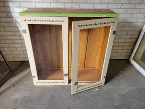 lot 1427 image: Vintage Painted Wood Cabinet - 37 x 37 x 12 - NO SHIPPING
