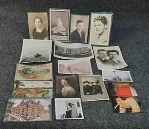 lot 1140 image: Lot of Vintage Photos & Postcards