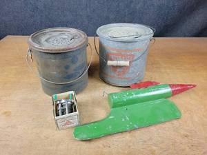 lot 1059 image: (2) Vintage Galvanized Steel Minnow Buckets, Koepplins Fishing Line Controller and Pflueger AKRON Fishing Reel w Original Box