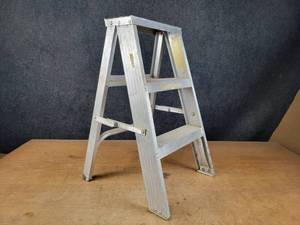 lot 1081 image: KELLER Model 527 Aluminum 27 Step Ladder - NO SHIPPING