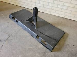 lot 1041 image: NEW Skidloader 2 Receiver Hitch Plate - NO SHIPPING