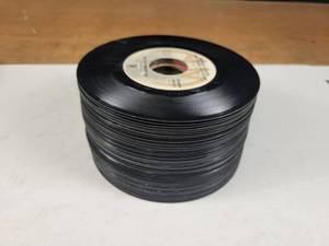 lot 1119 image: Lot of (50) 45RPM Records