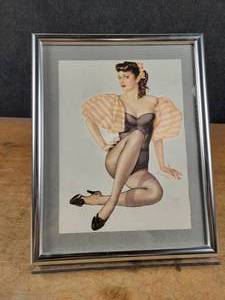 lot 1263 image: Vintage Vargas Pin Up Girl Framed Print - Overall 14.5 x 11.5