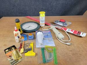 lot 1309 image: Attwood Bi-Color Bow Light, Tennis Balls, Protractors and More - NO SHIPPING