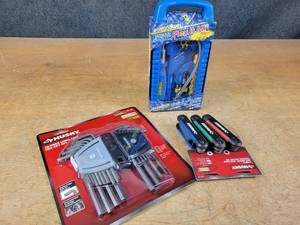 lot 1328 image: New HUSKY Hex Key Sets and eazypower flex head driver set