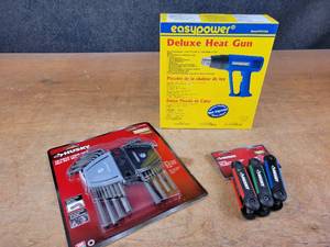 lot 1333 image: New Deluxe Dual Temp Heat Gun and HUSKY Hex Key Sets