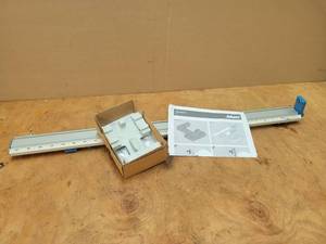 lot 39 image: Emerson Tool 27 Clamping Straight Edge