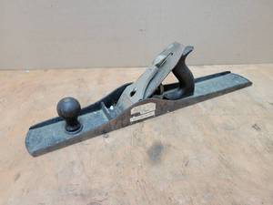 lot 60 image: Vintage Stanley BAILEY No. 7 Wood Plane