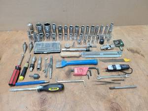 lot 66 image: Lot of Sockets and Hand Tools