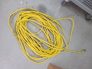 lot 67 image: Heavy Duty 12AWG Extension Cord