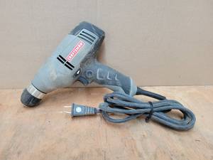 lot 74 image: Craftsman 38 Keyless Electric Drill - Model 315.101070 - Tested and Works